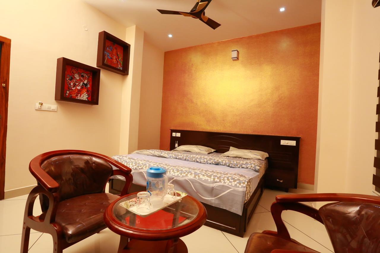 Seethas Regency Hotel Guruvayur Ngoại thất bức ảnh
